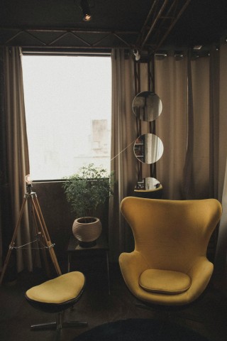 客厅窗帘颜色搭配：色彩美学与空间氛围的完美融合