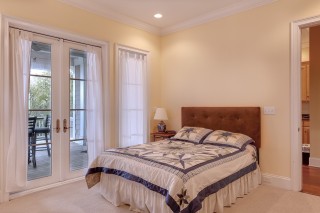 欧式风格房间装修效果图：豪华典雅的欧式卧室空间